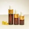 Drei Fläschchen ätherisches Vanilleöl mit 2 ml, 3 ml und 4 ml